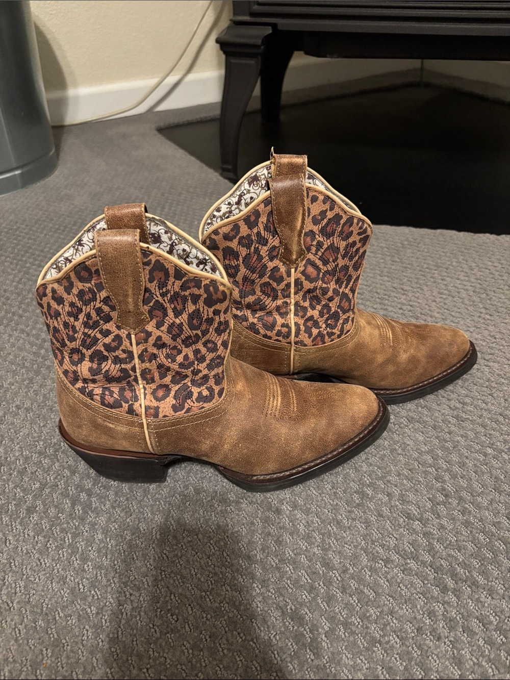 Laredo Brown Leopard Print Heeled Boots - Picture 4 of 7